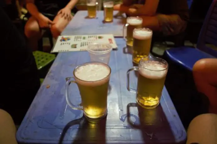 Cheap bia hoi in Hanoi